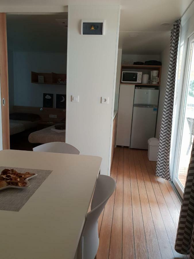 Seahorse Mobile Home, Soline Biograd บีโอกราดนาโมรู ภายนอก รูปภาพ